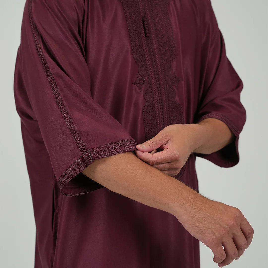Embroidered kandoora with Short Sleeves Burgundy Color